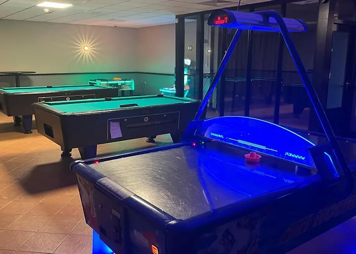 Hygge - Luxe Met Grote Tuin